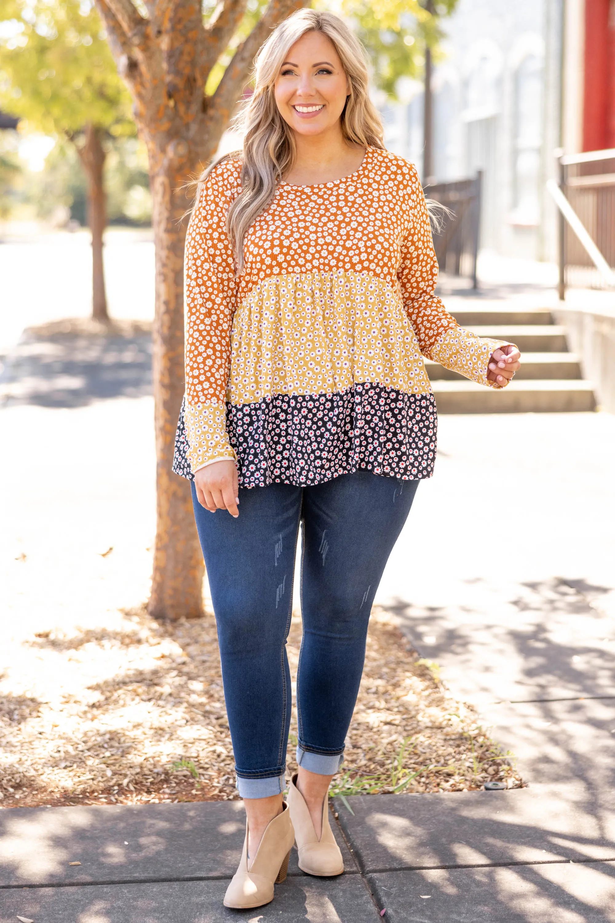 Blooming Daisy Top, Rust