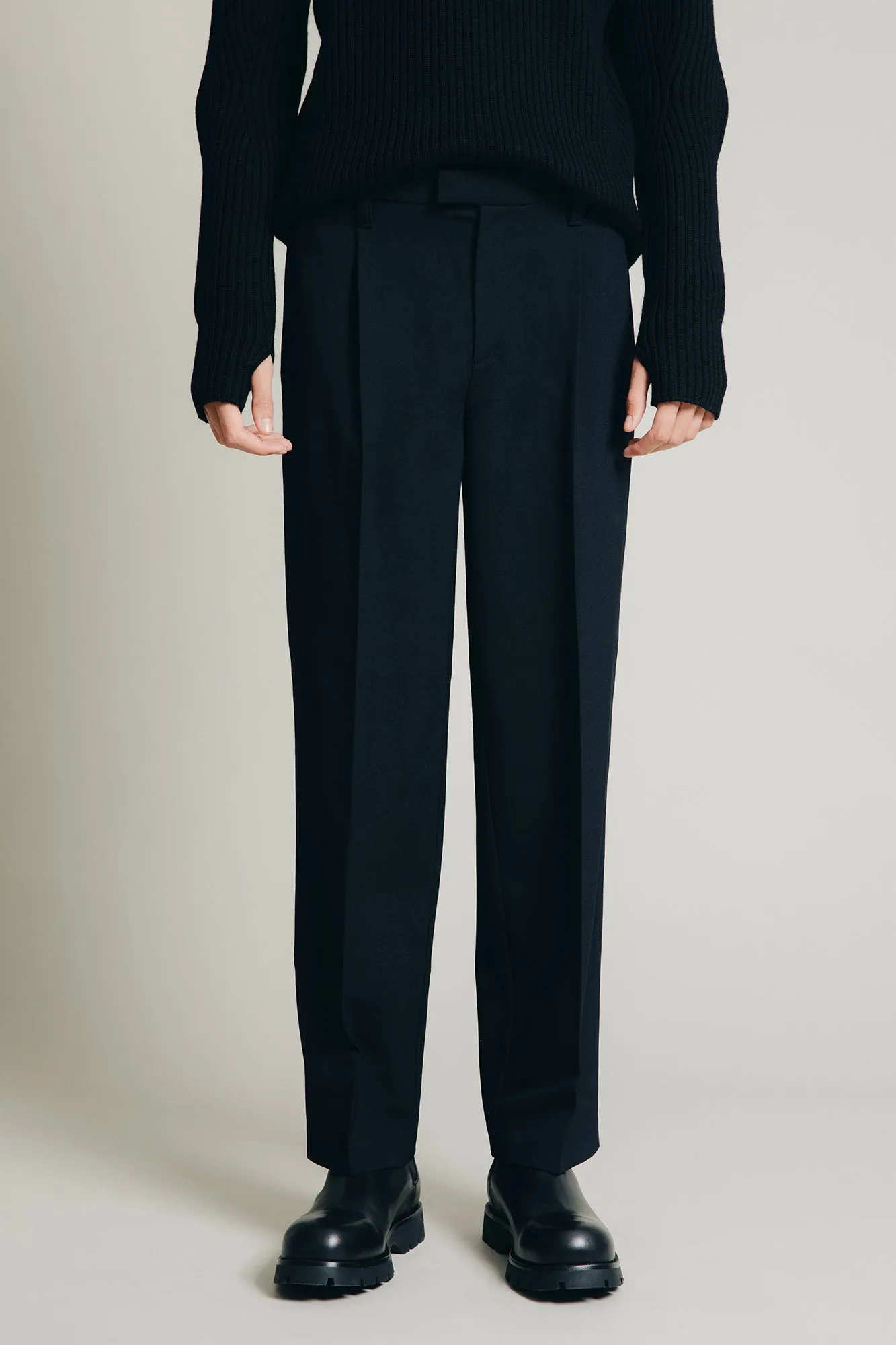 M1kyta Straight Tailored Pants