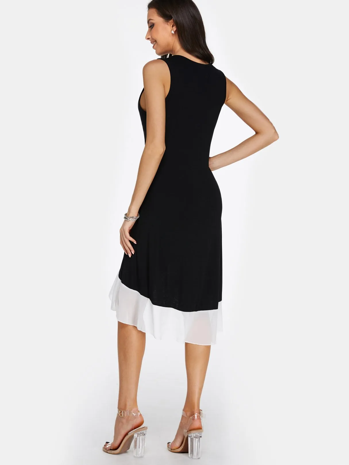 Wholesale Black Round Neck Sleeveless Plain Stitching Hem Casual Dress